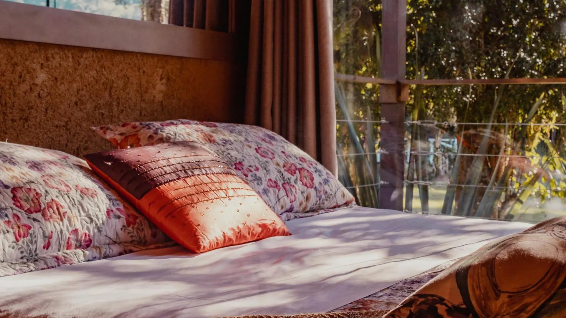 فندق Pousada Jardim Do Buda Com Cafe E Piscina أوروبيسي البرازيل