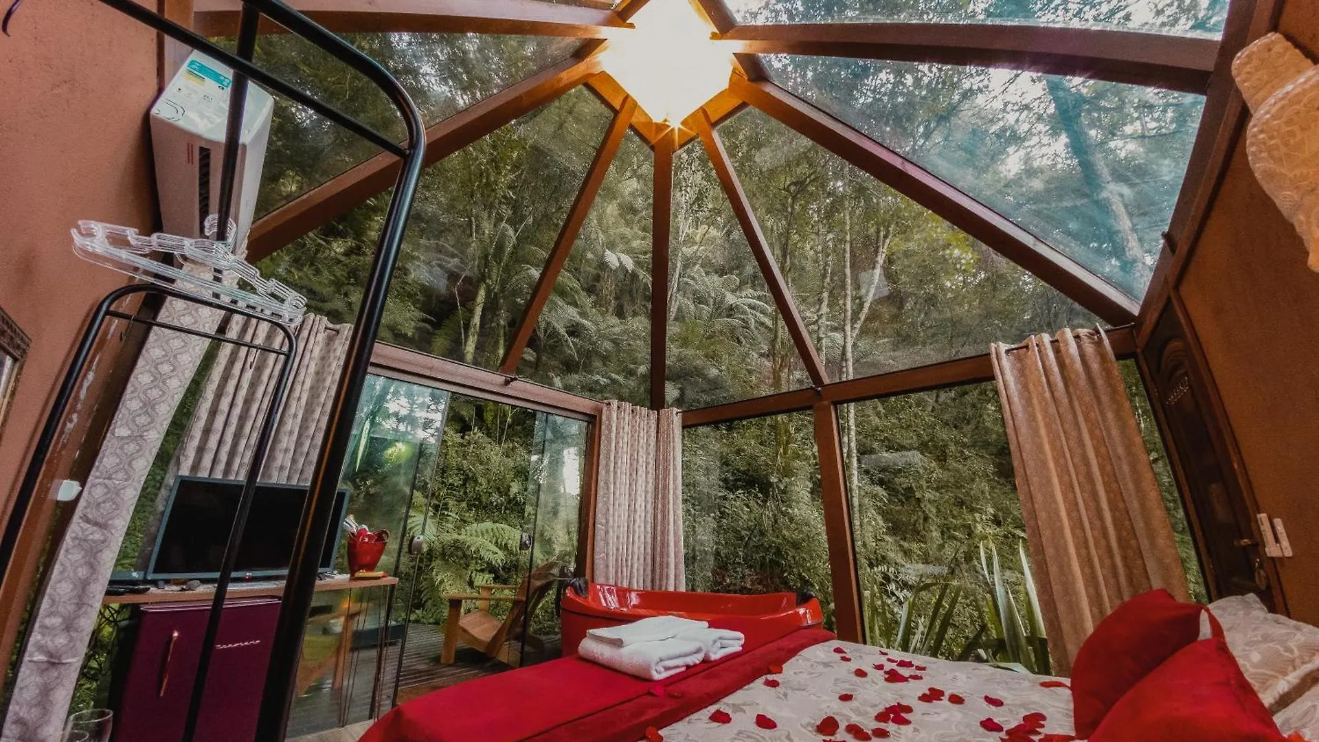 فندق Pousada Jardim Do Buda Com Cafe E Piscina أوروبيسي 0*,  البرازيل